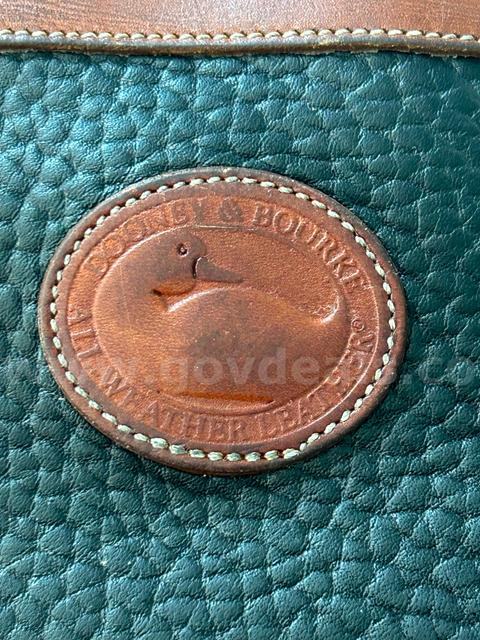 Vintage 1987 Dooney Bourke! Absolutely stunning and worn. LR!