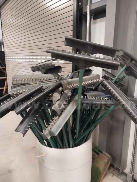 Bunker rakes