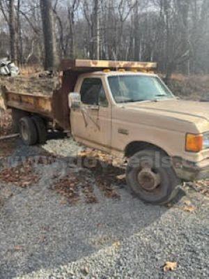 1990 Ford F-450 SD(B16503