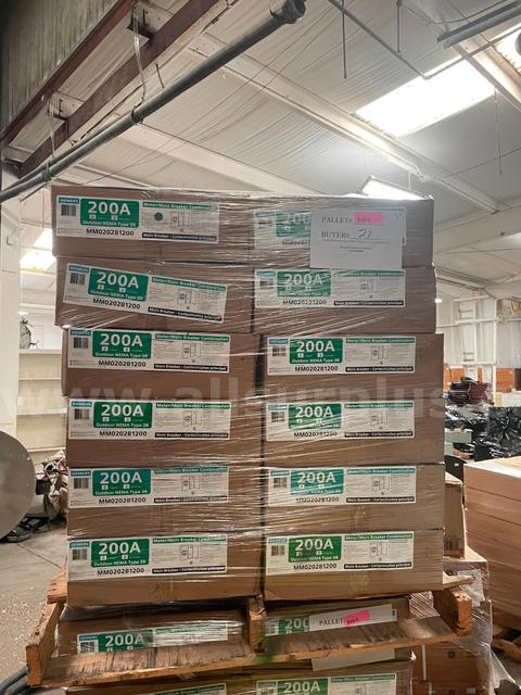 (24) Siemens 200 amps 120/240 V 2 space 2 circuits Combination Mount Main Breaker Load Center and Meter S MM0202B1200