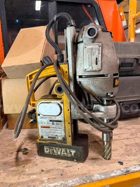 DeWalt DW151 Mag Drill
