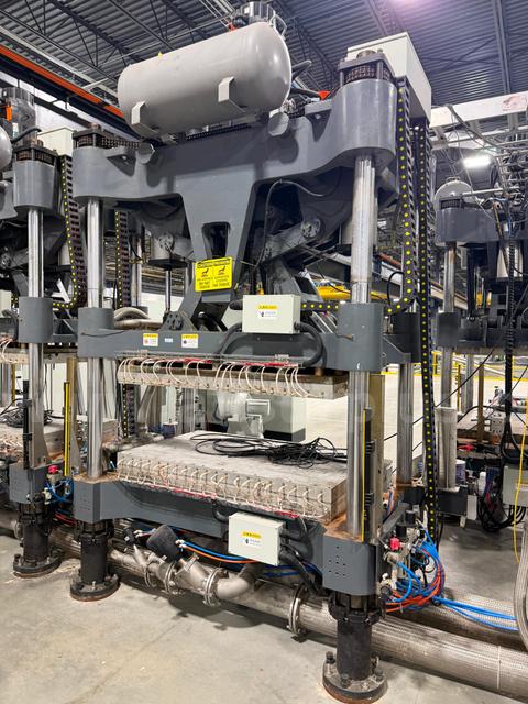 Meishi 4-Post Servo Thermal Form Press