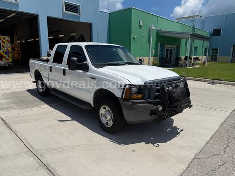 2006 Ford F-250 SD XL Crew Cab 4WD
