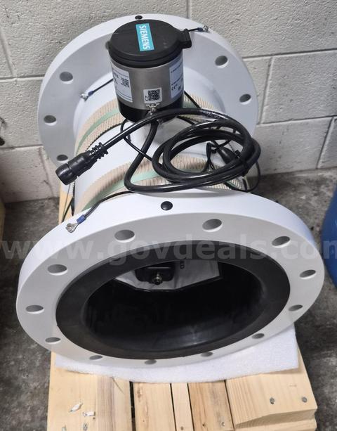 Siemans MAG 8000 Flow Meter - New Old Stock (NOS) 6"