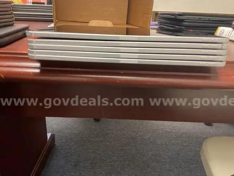 LOT OF 2 IPADS PRO 12.9  3rd Gen.  64GB WIFI + CELLULAR