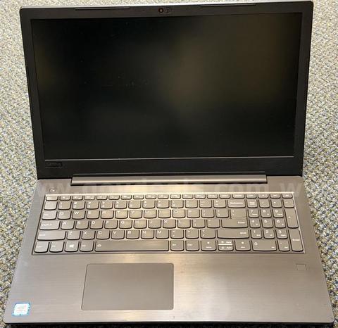 Laptop: Lenovo V330-15IKB (81AX)