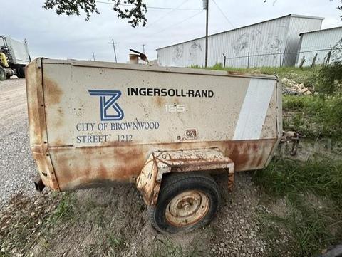 Ingersoll-Rand 185 Towable compressor