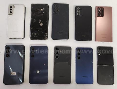 Lot of (16) Samsung Smartphones – Galaxy S / Note / Z Flip Series + Newer A Series