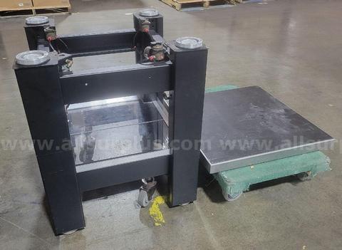 TMC Pneumatic Vibration Isolation Table