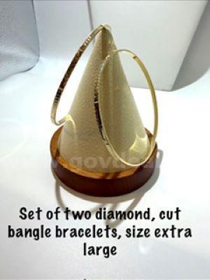 Set of (2), 24k Gold Filled, Diamond Cut, Bangle Bracelets, Size Extra Large
