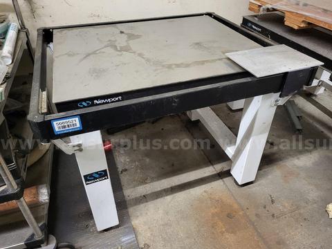 Newport VH3036W-OPT Optical Isolation Table