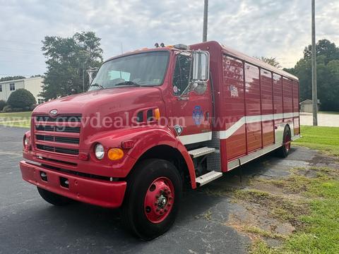 1999 Sterling L7501 Compartment Truck