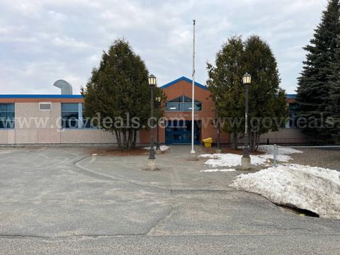 School Building and Lot – École Notre-Dame, 4503, Dennie Street, Hanmer, ON, P3P
