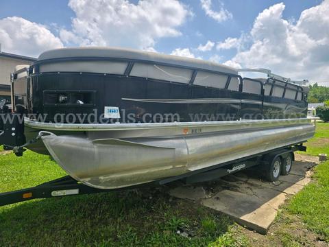 2009 Bentley Elite 250 Pontoon Boat