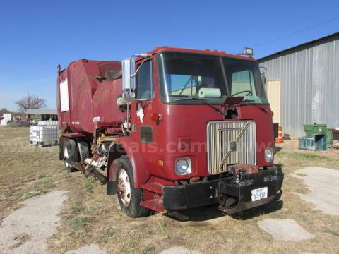 1998 Volvo Xpeditor WX