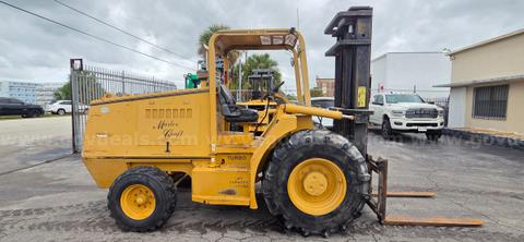 2015 MASTER CRAFT ROUGH TERRAIN FORKLIFT 10000lb CAPACITY