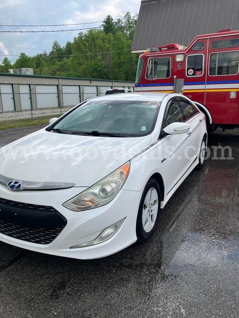 2012 Hyundai Sonata Hybrid No Reserve