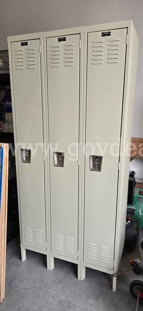 Freestanding Lockers