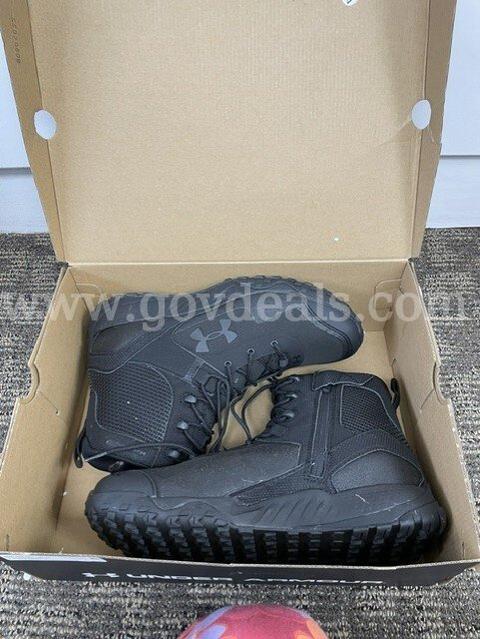 Mens Tactical Boots:  Under Armour UA Valsetz RTS 1.5 Zip boots, men’s size 10