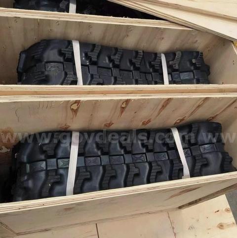 FREE SHIPPING - Lot of 2 Rubber Tracks 180×72×37mm (7.09"x2.83"x37) for Mini Excavator or Skid Steer