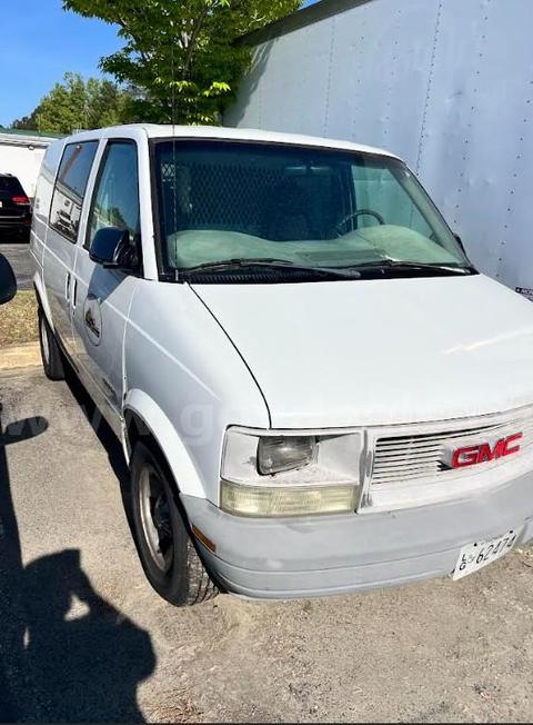 2002 GMC Safari