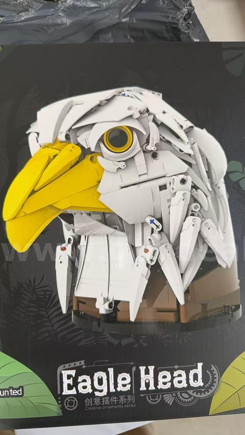 SHIPPING AVAILABLE  DK 5015 Eagle Head Building Blocks Set, 1082 PCS Bionic Wall Mounted & Vertical Ornament(6-09)