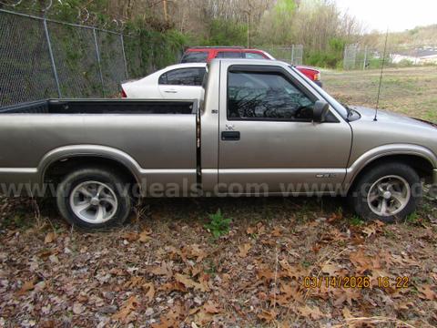 2000 Chevrolet S10 Pickup