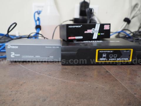 Lot of 3 Assorted VGA Splitters