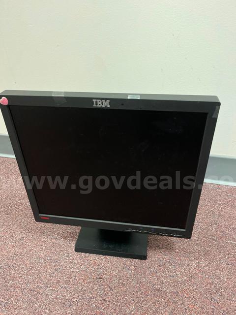 1 Monitor and 2 Port Replicators