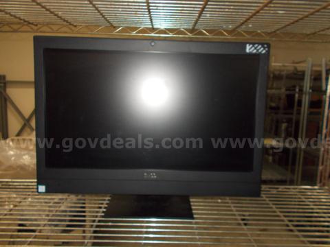 1 lot of 30 Dell Monitors