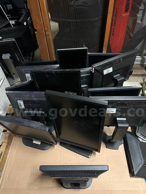 14 Dell PSeries Monitors