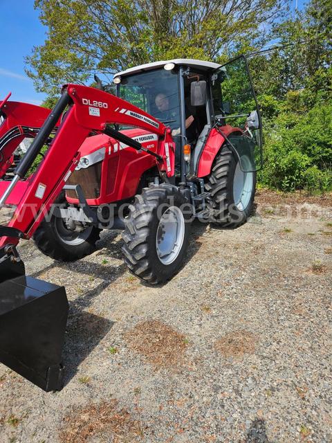 2014 Massey Ferguson 4610 Tractor   LOW HOURS!!!