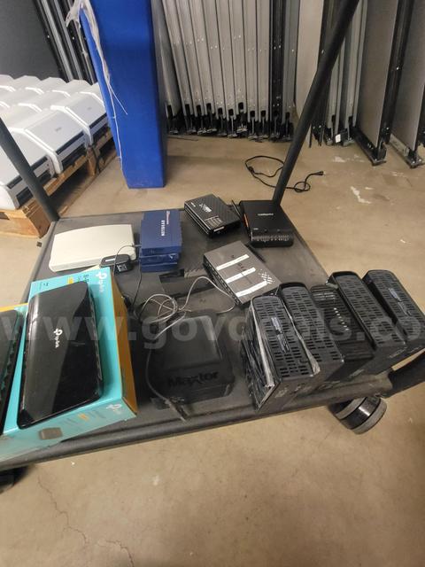 LOT OF 21 ITEMS (DESKTOPS, MYBOOKS, SWITCHES, AND ROUTERS)