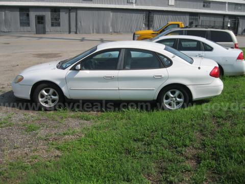 2003 Ford Taurus