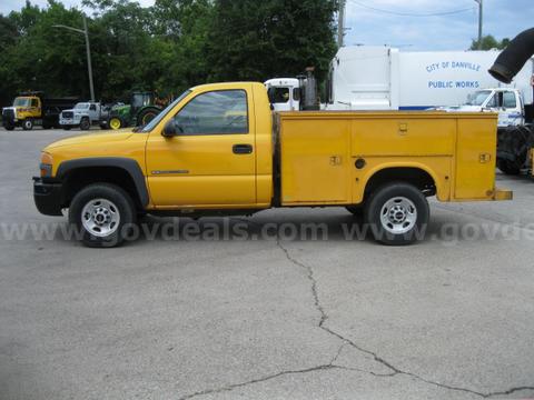 2003 GMC Sierra 2500HD 4WD