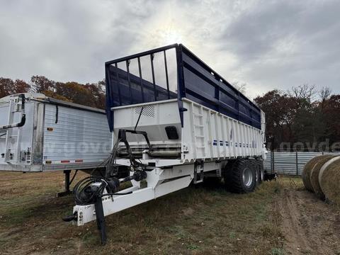 2024 JBS VMWB3448-48 Forage Trailer