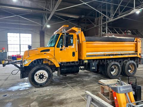 2003 International 7400