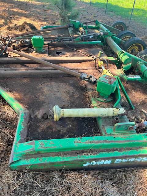 John Deere 1518 Rotary Cutter