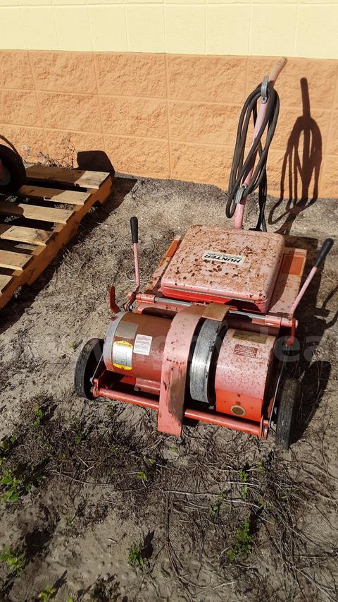 WHEEL BALANCER WITH CABINET