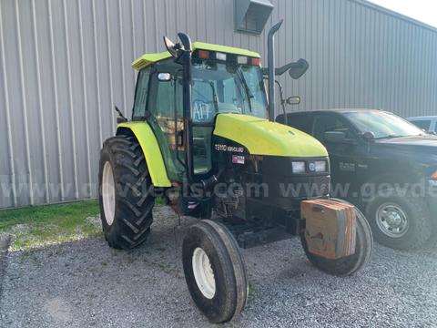 NEW HOLLAND TRACTOR (DIESEL)