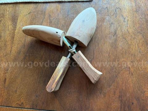 Vintage Shoe Trees, Good Condition