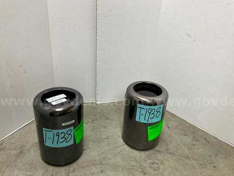 Apple Mac Pro Tower (2 pcs)