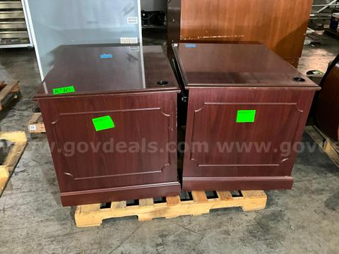 Desk (2 pcs)
