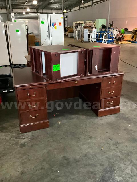 Desk (3 pcs)