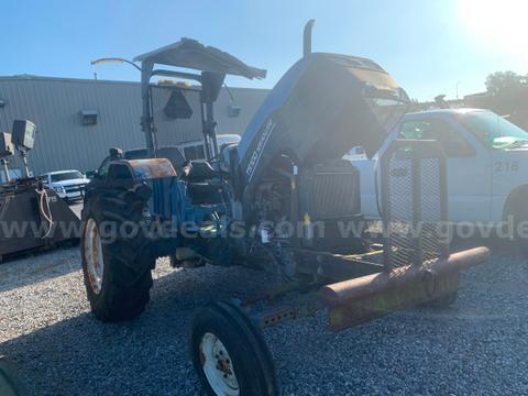 NEW HOLLAND TRACTOR (DIESEL)