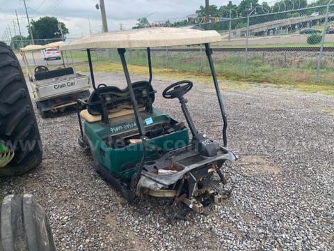 CLUB CAR GOLF CART