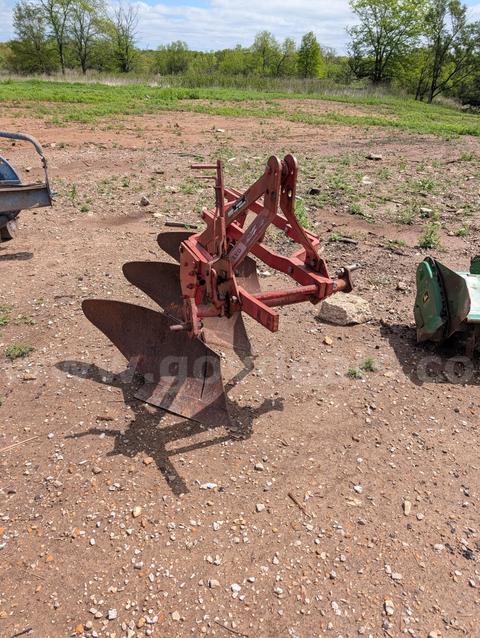 3 bottom plow