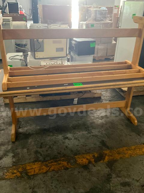 Tables (2 pcs)