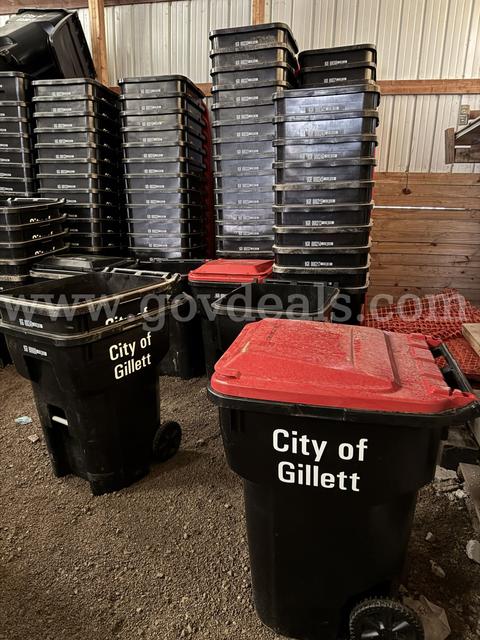 Garbage and Recycling Bins 95 Gallons Flip Lid