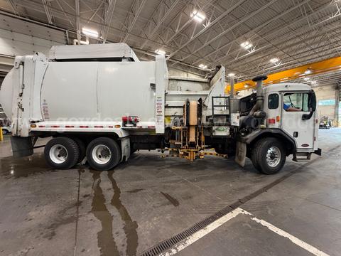 2019 Peterbilt 520, New Way Packer 31ASL - Cummins 8.9 ISL-G CNG